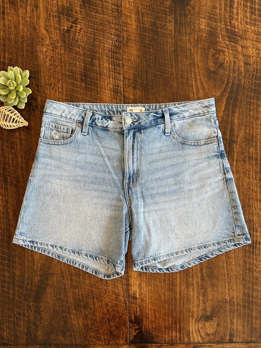 M Jeans by Maurices | High Rise Light Wash Denim Shorts, Size 10